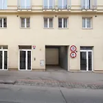 Prague Days - Attic 1Bdr Apt - Workspace - Garage - Smichov